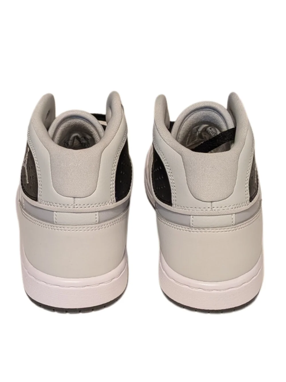 Jordan Access Mens Size 8 Shoes Photon Dust Black White AR3762-010